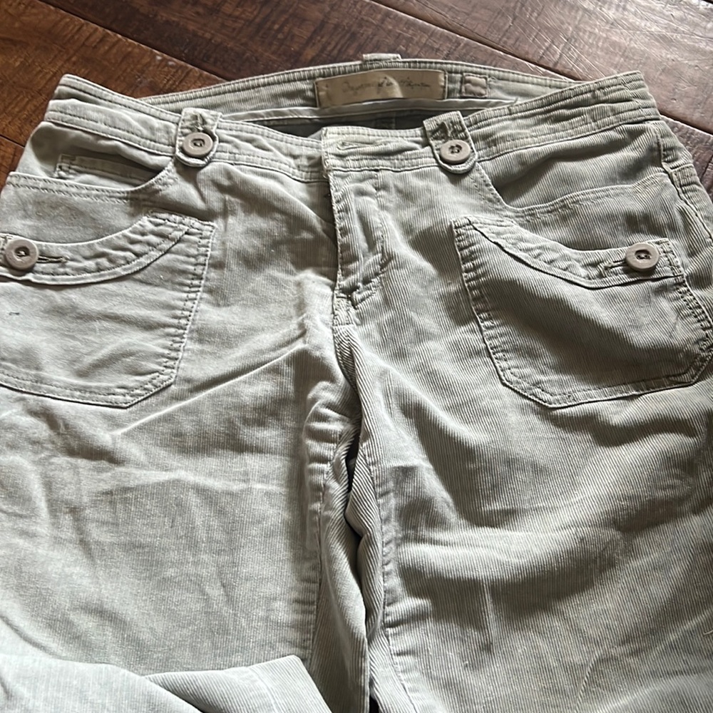 Daughters of the liberation cords. Missing button in front